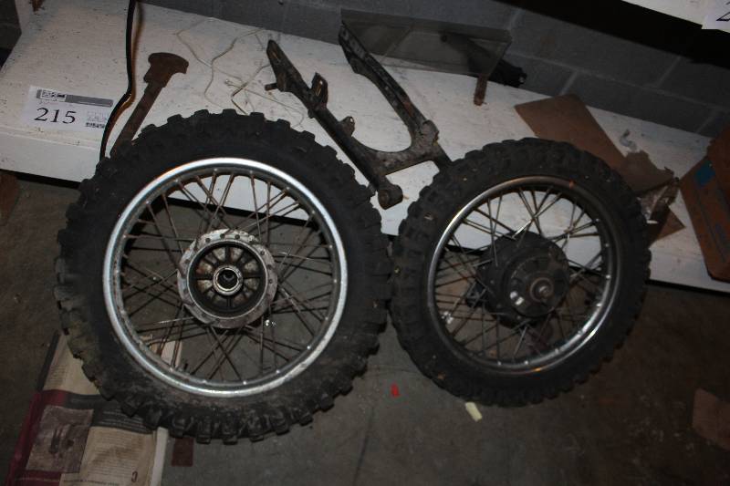 lot 215 image: Lot of (2) Motorcycle Wheels, Bar