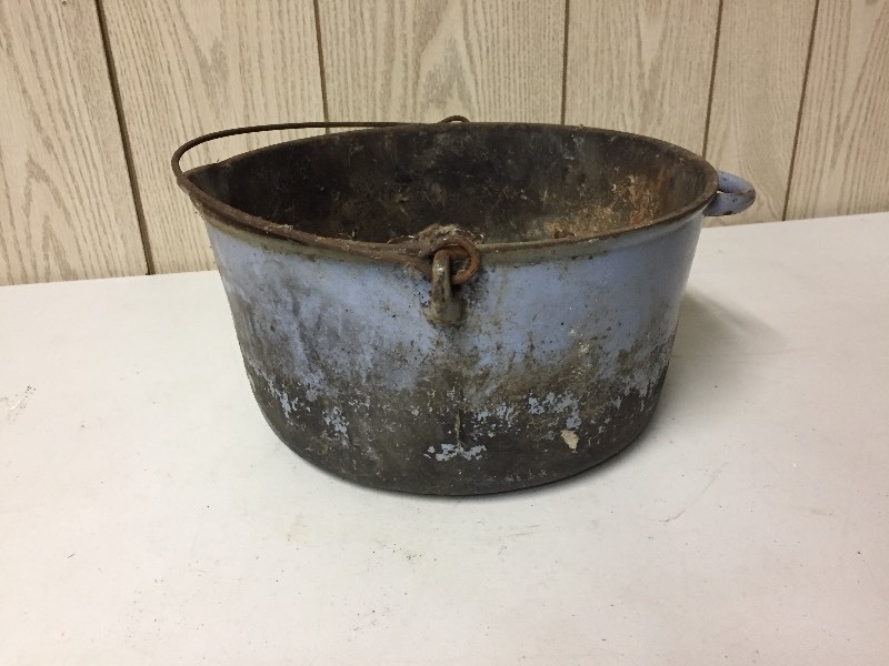 lot 11 image: Blue Enamel Water Boiling Pot