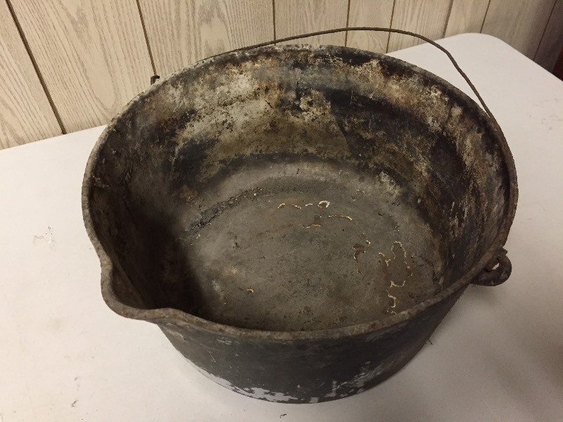 Large Cast Iron Water Boiling Pot Farmstead Antiques, Vintage Items