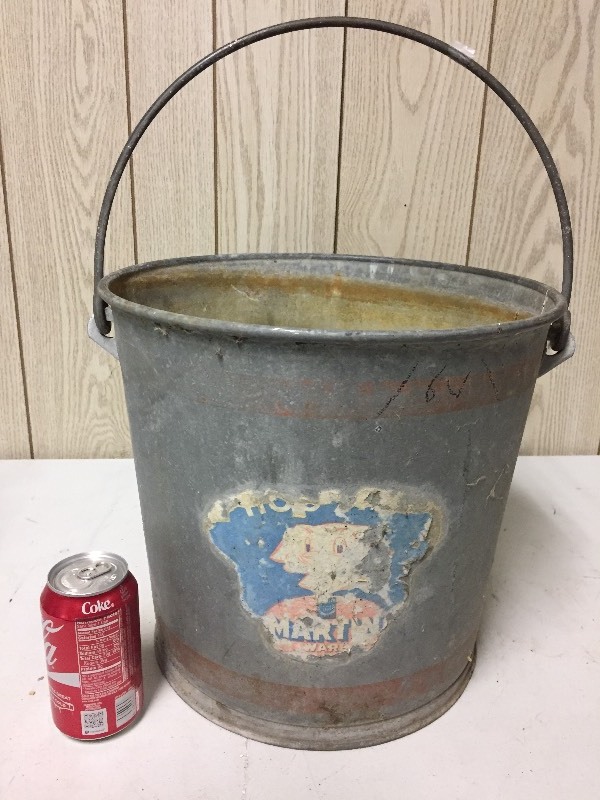 lot 25 image: Metal Handled Bucket