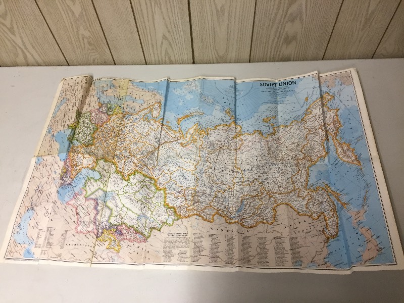 lot 72 image: Soviet Union Map 1976