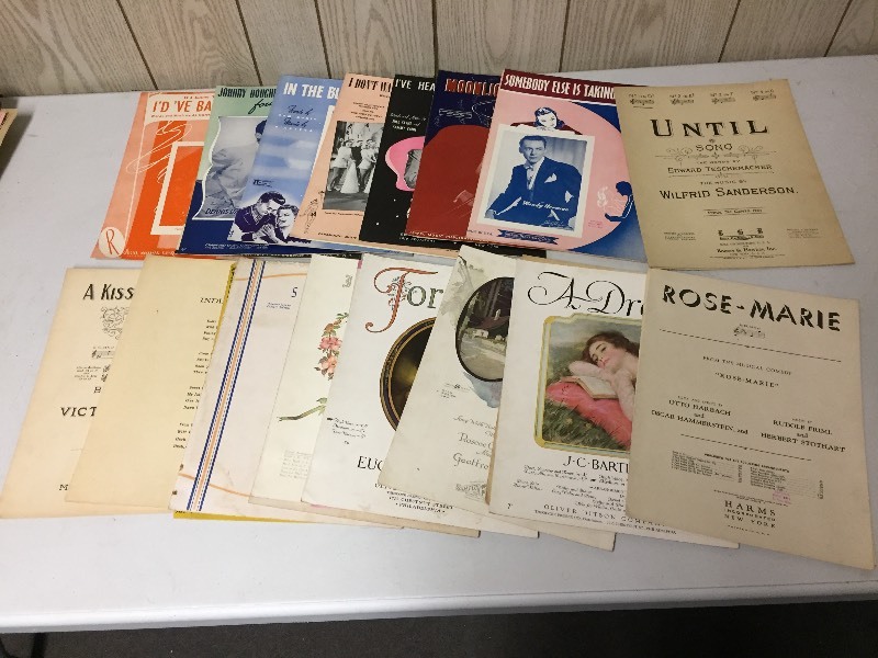 lot 86 image: 25 Vintage Sheet Music