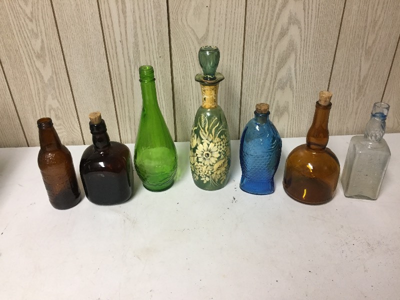 lot 135 image: Vintage Bottles & Decanter