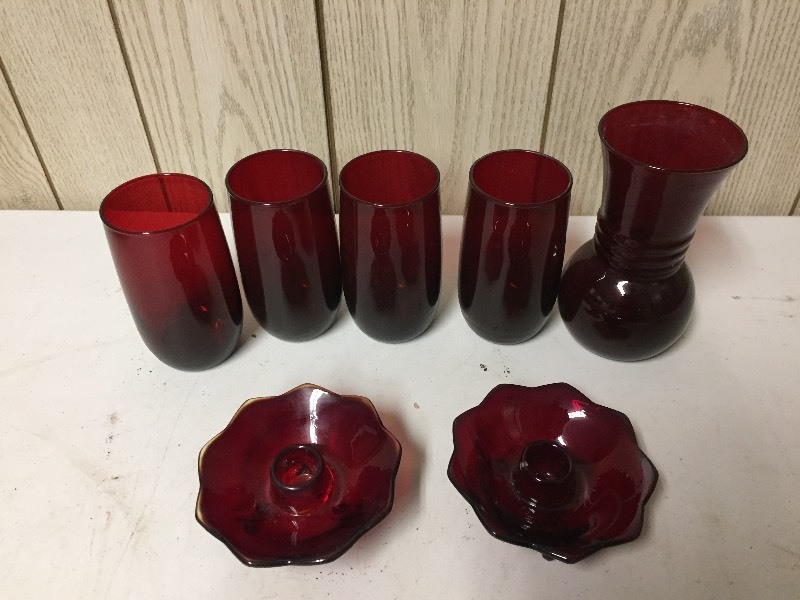 lot 109 image: 4 Ruby Red Tumblers, Candle Holders, Vase