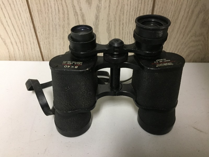 lot 117 image: Tasco Binnoculars 8 x 40