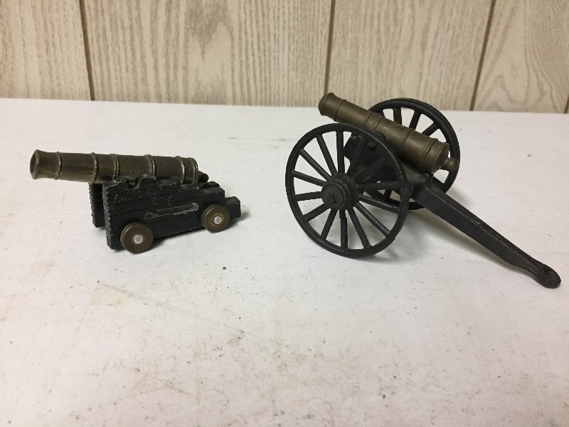 lot 121 image: 2 Metal Toy Cannons