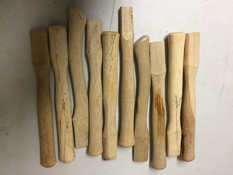 lot 125 image: 10 Wooden Tool Handles