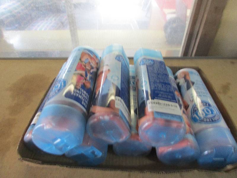 lot 10 image: I cool towels