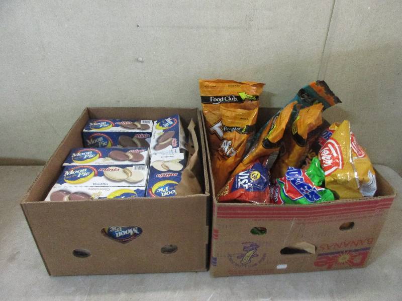 lot 14 image: Chips & Moon Pies