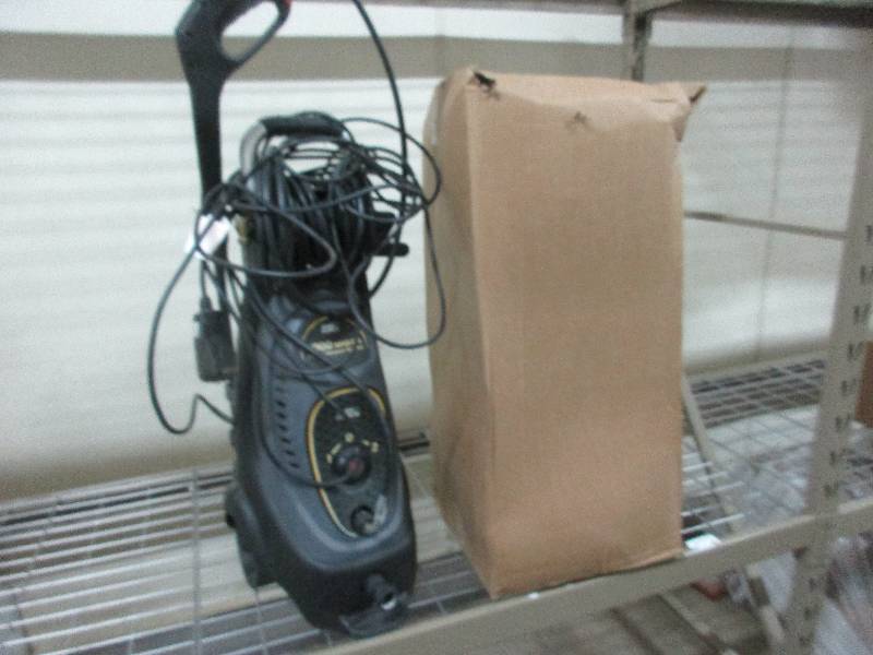 lot 48 image: 2000 Psi Pressure washers