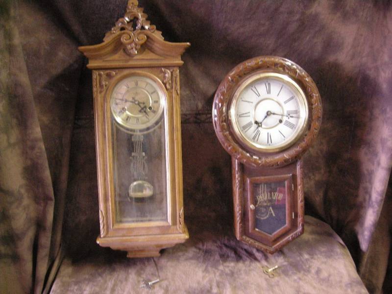 lot 25 image: Vintage Wall Clocks