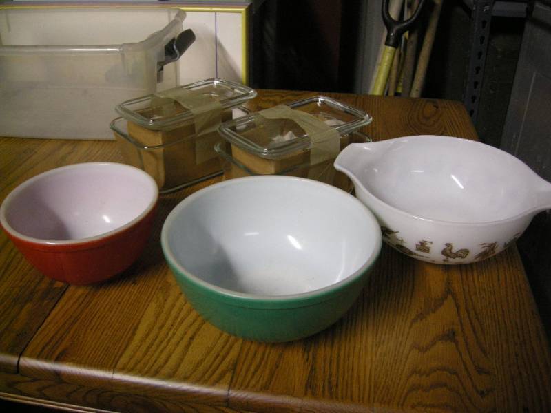 lot 31 image: Vintage Pyrex-Glassbake