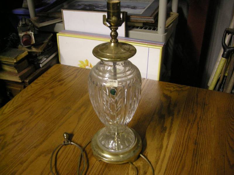 lot 29 image: Waterford Lamp