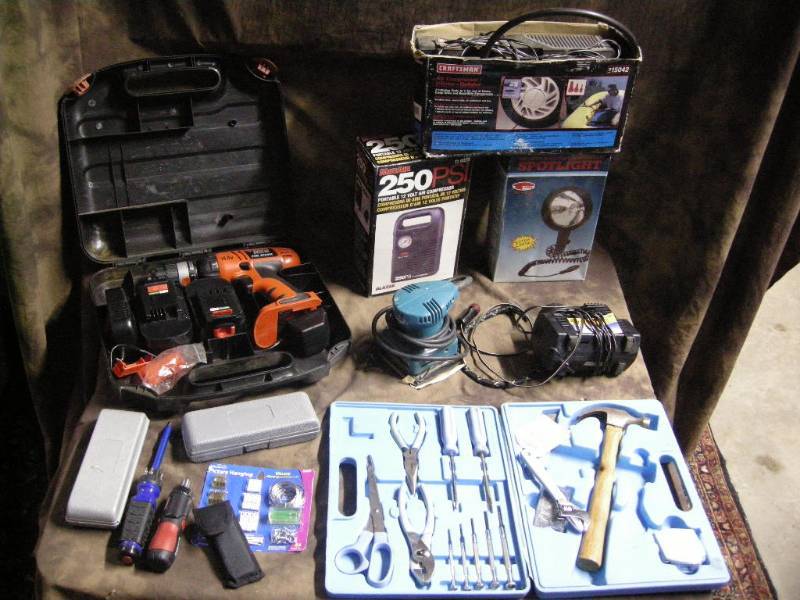 lot 59 image: Tools - Air Compressors
