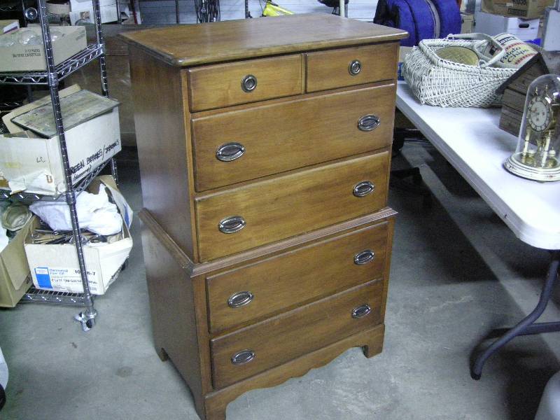 lot 76 image: Vintage Maple Chest-on-chest Dresser