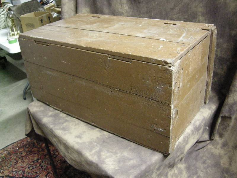 lot 77 image: Antique-look Trunk