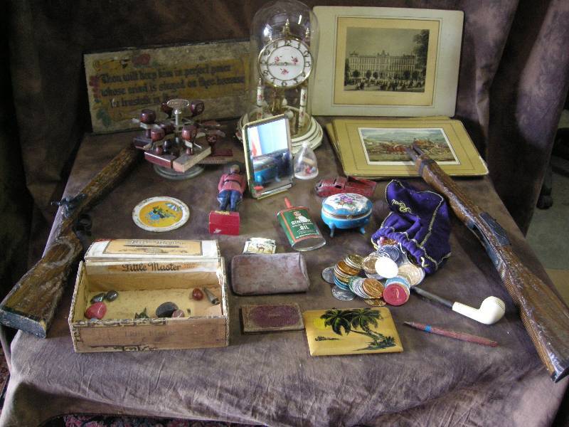 lot 92 image: Vintage Miscellaneous