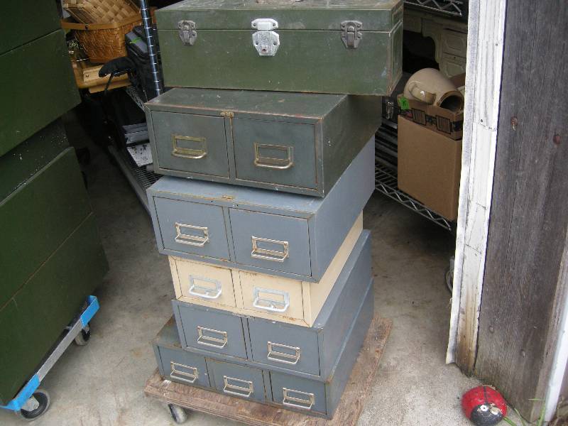 lot 118 image: Metal Storage Drawer Cabinets