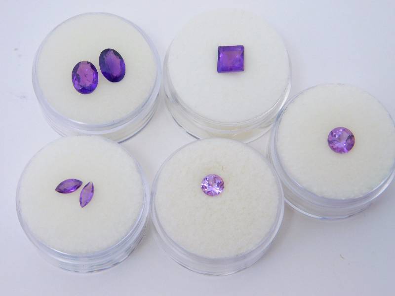 5 cts Amethyst Gemstones