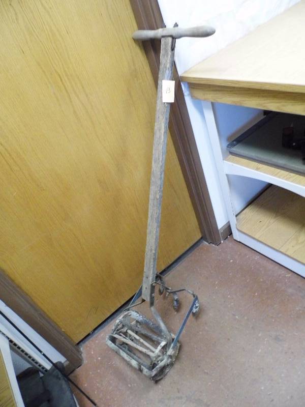 lot 13 image: Antique Cultivator