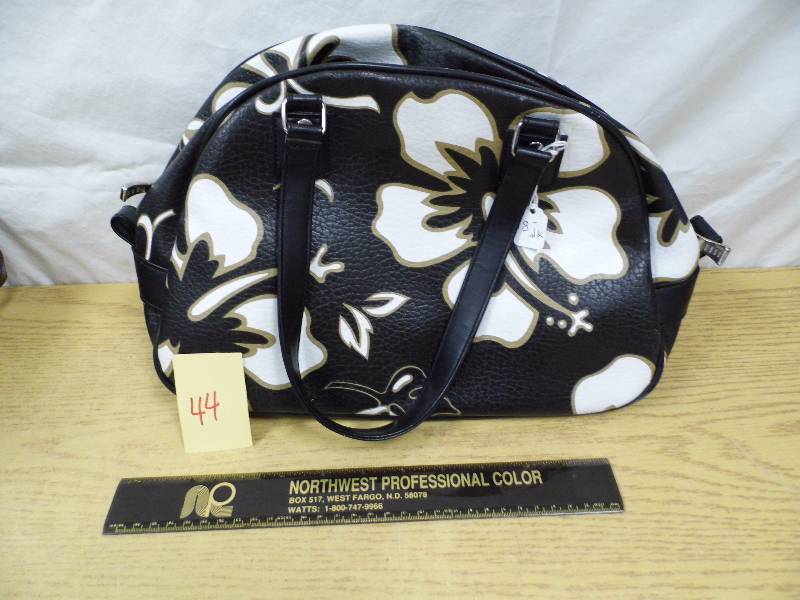 lot 44 image: Brown Floral Purse
