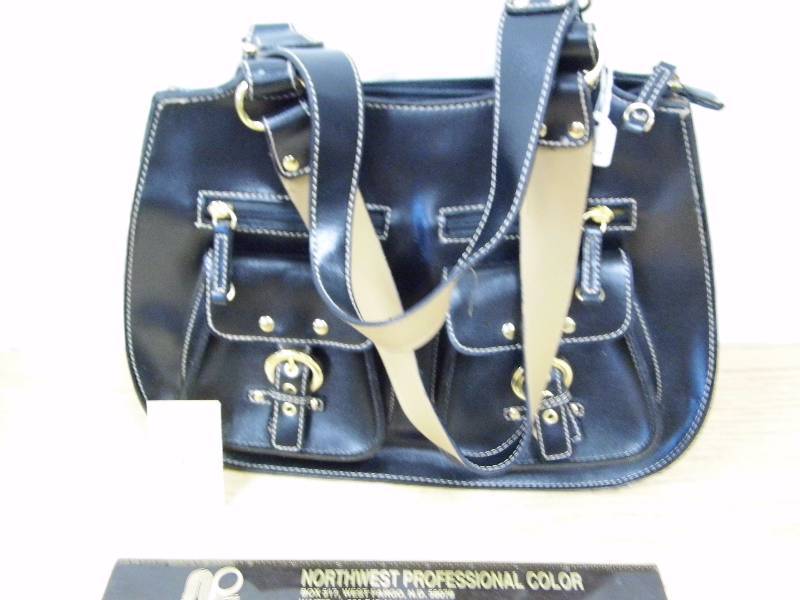 lot 46 image: Black Saddle Purse
