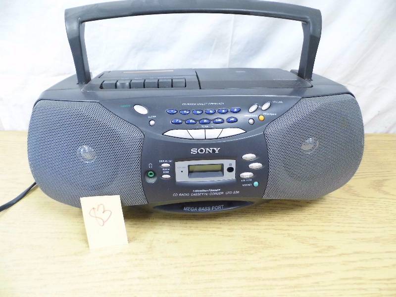 lot 83 image: Sony CD Player  Radio