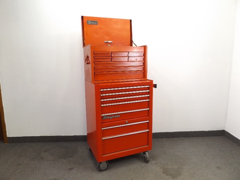 2-Piece Snap-On Tool Chest with Keys