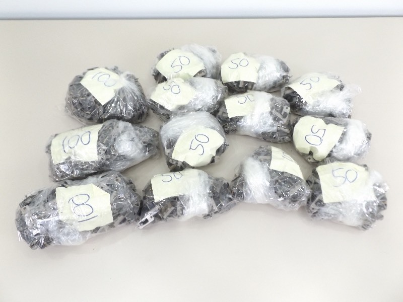 Lot of 800 NOS ONOFF, ACDC, 2 Pin, .75A, 125V, Toggle Switches