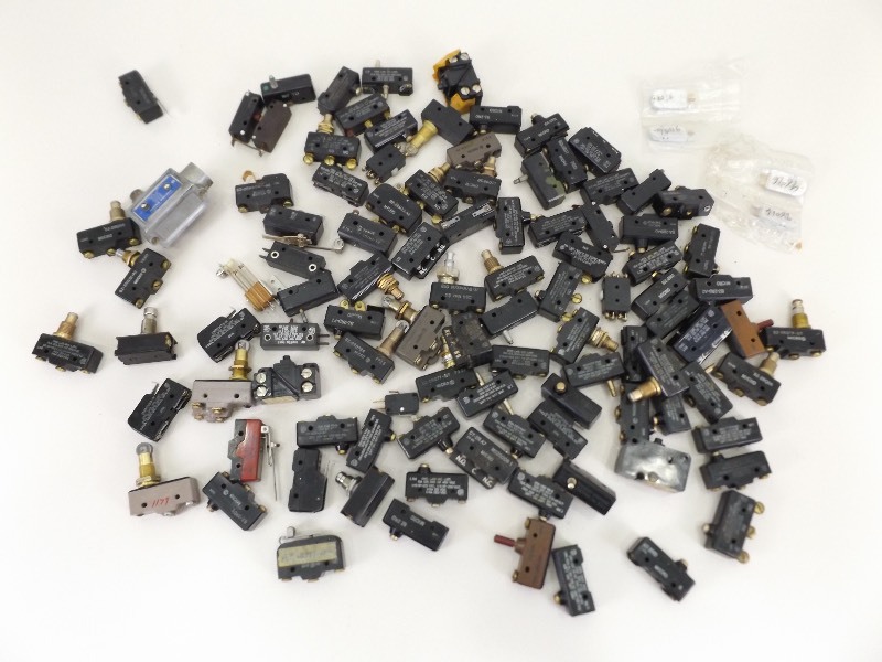 Lot of 80 New and Used Honeywell Micro Switch Brand Switches