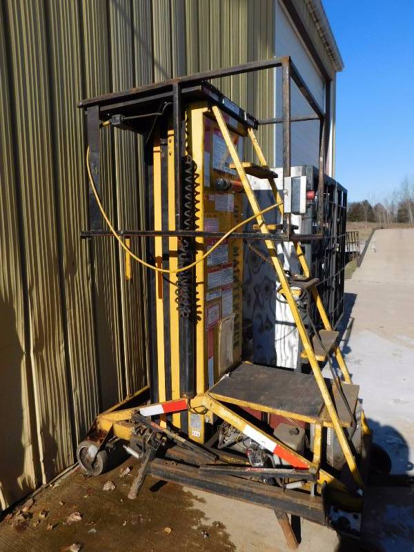 2004 Bil-Jax Cougar Lift XLT 2900 | Herc-U-Lift St.Cloud - November | K-BID