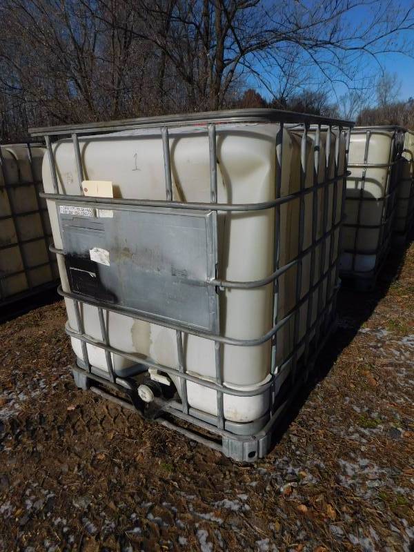 lot 23 image: 38 x 46 x 46 Used Oil Containers (1 & 2)