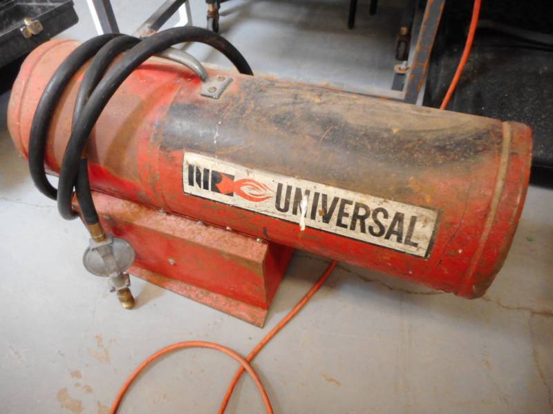 lot 403 image: PROPANE HEATER