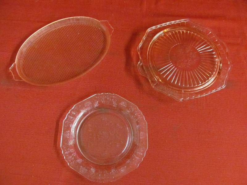 lot 7 image: depression glass