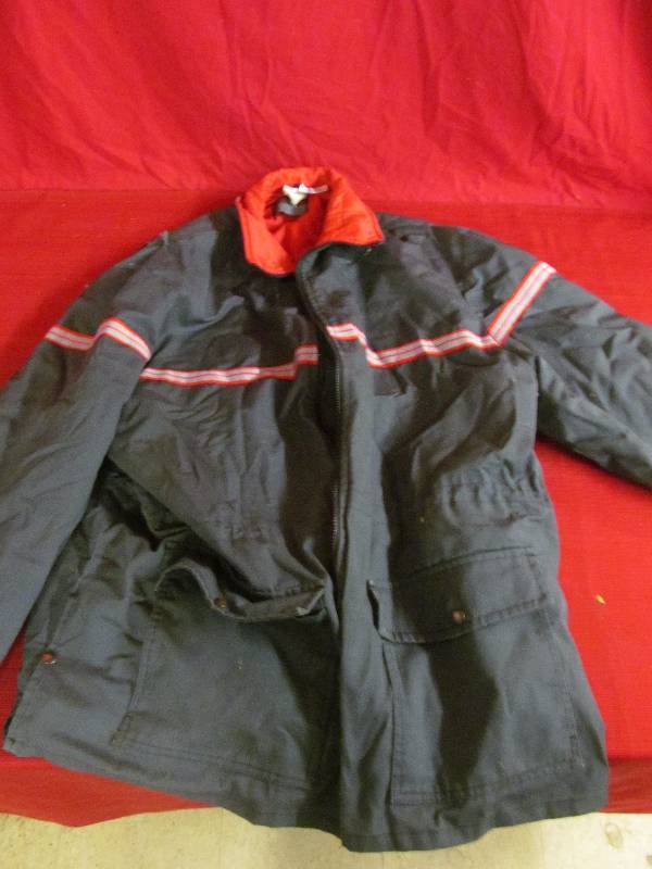 lot 23 image: Thinsulate jacket