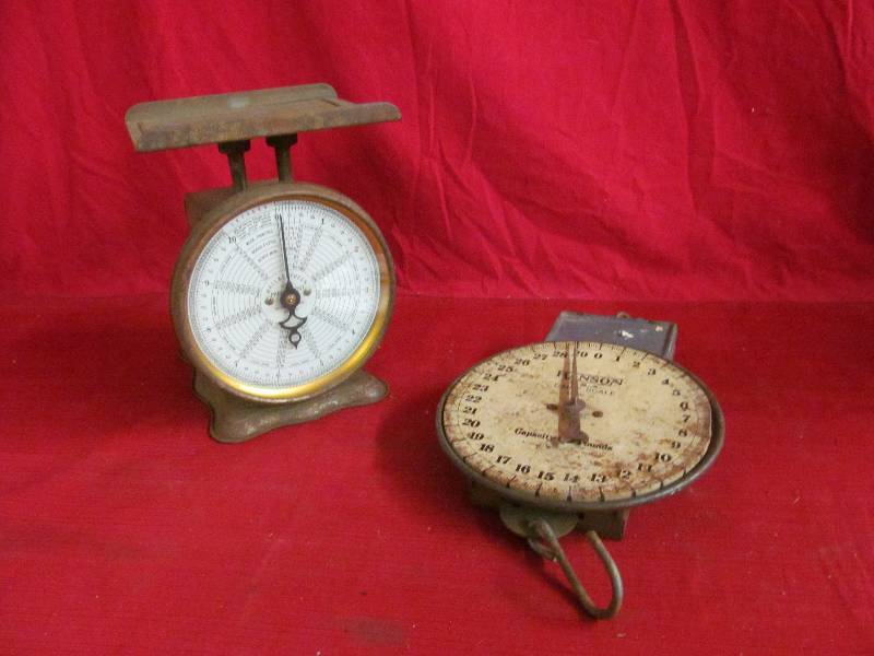 lot 39 image: mail scale, dairy scale