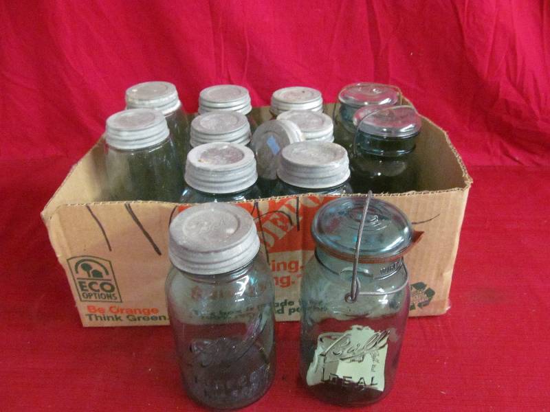 lot 43 image: vintage jars