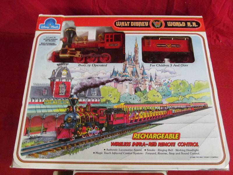 lot 64 image: Walt Disney world railroad set