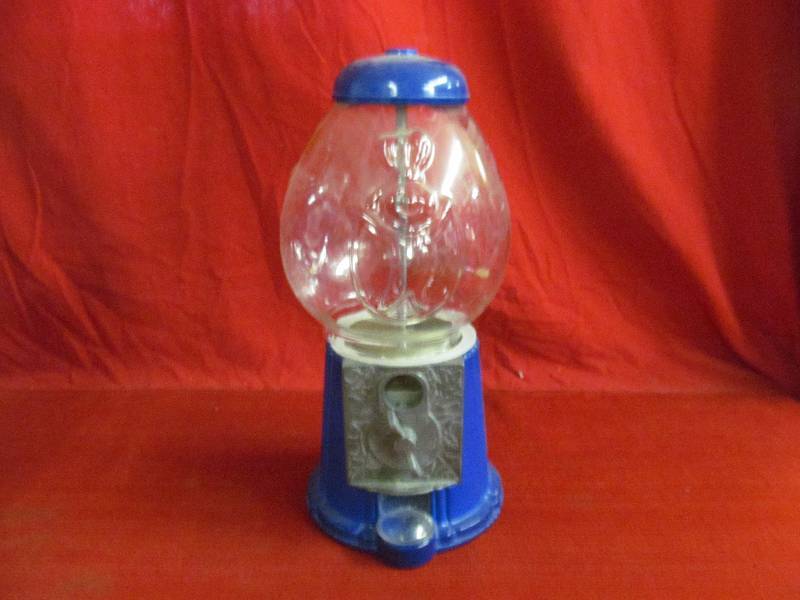 lot 92 image: Pillsbury  Doughboy gumball machine