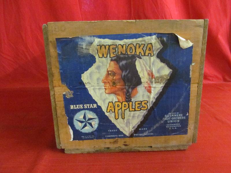 lot 101 image: vintage  fruit box