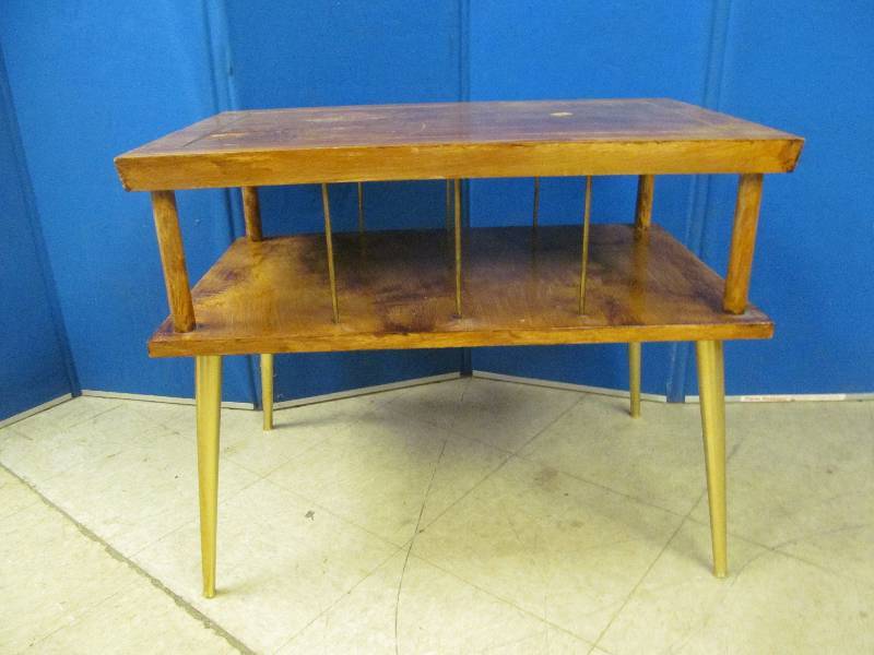 lot 105 image: vintage Lane end table