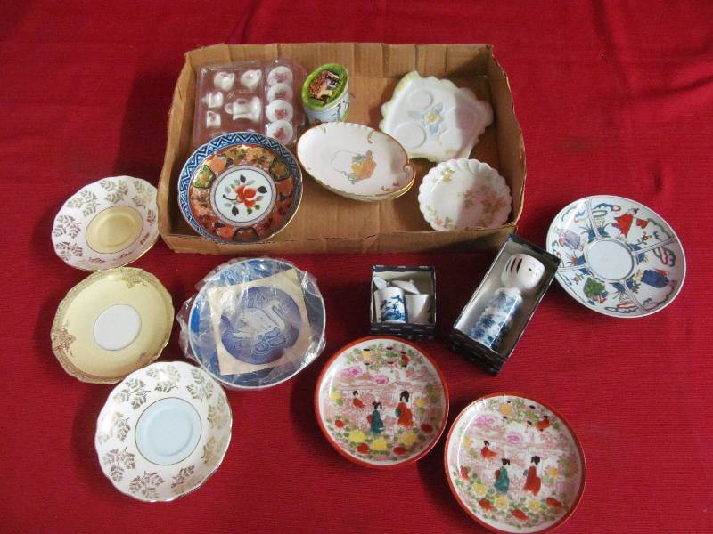 lot 117 image: vintage saucers, Barbie tea set