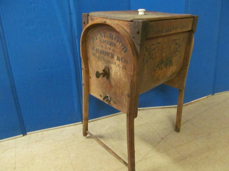 lot 165 image: Antique Bentwood Churn