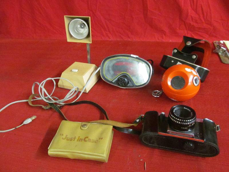 lot 185 image: radio, mask, lamp tool kit