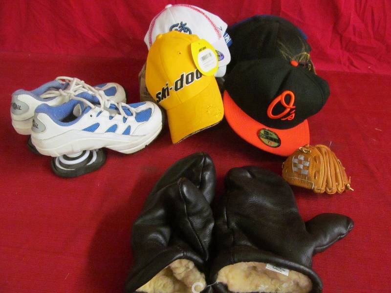 lot 190 image: caps, mitts shoes