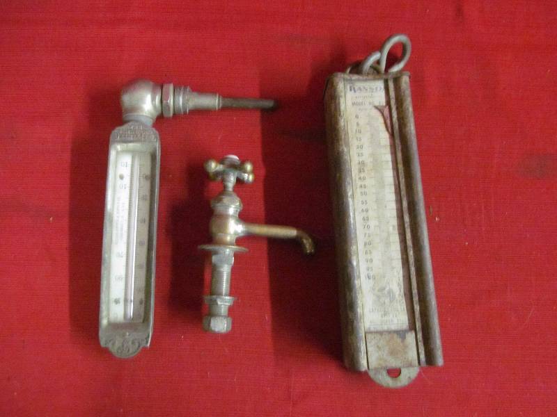 lot 206 image: vintage scale, thermometer centigrade