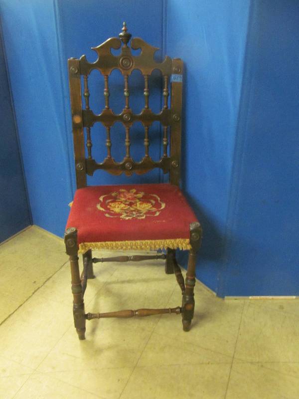 lot 217 image: vintage wood dining chair