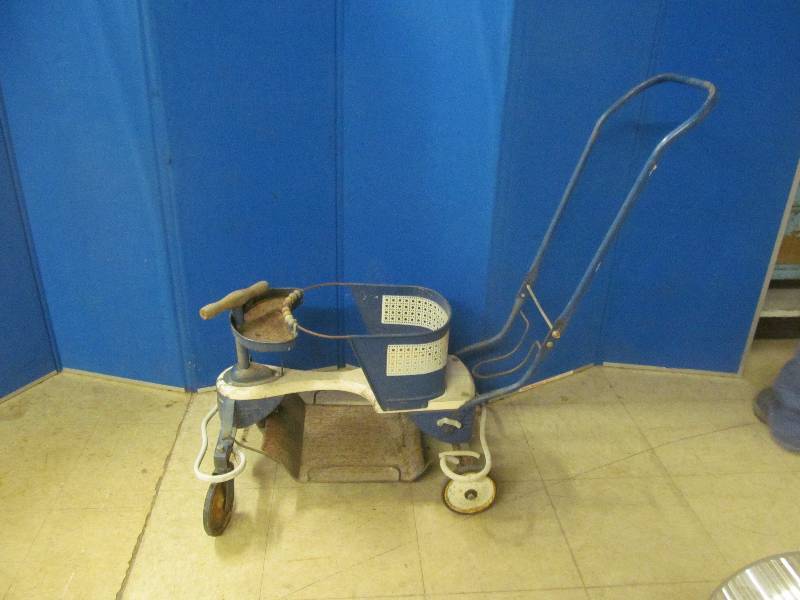 lot 221 image: vintage baby stroller