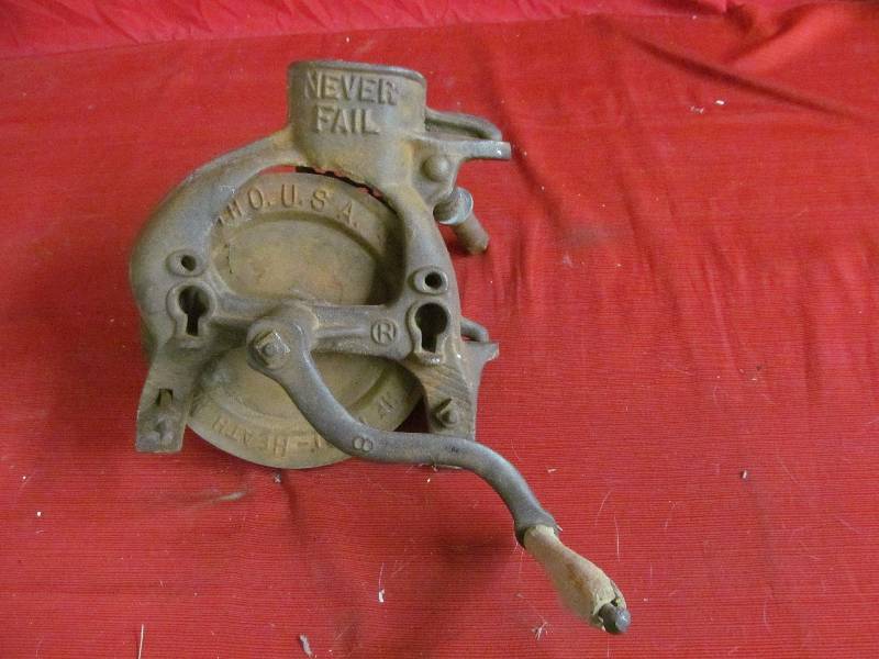 lot 240 image: vintage corn sheller