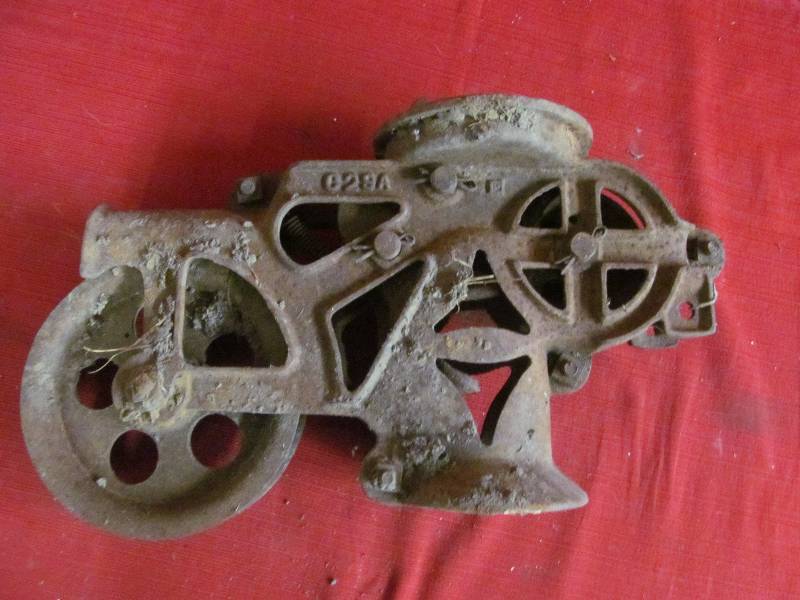 lot 241 image: vintage farm equipment